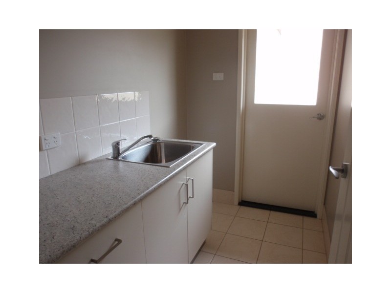 27 Haswell Street, Emerald QLD 4720