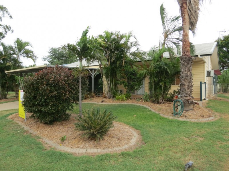 26 Dawn Crescent, Emerald QLD 4720