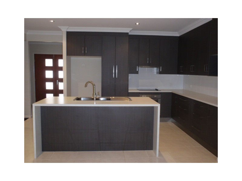 22 Cook Close, Emerald QLD 4720