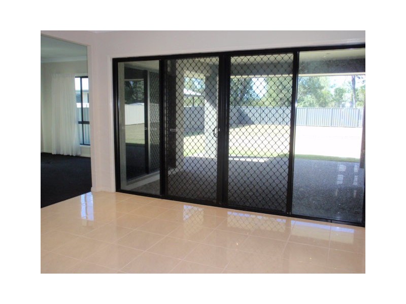 22 Cook Close, Emerald QLD 4720