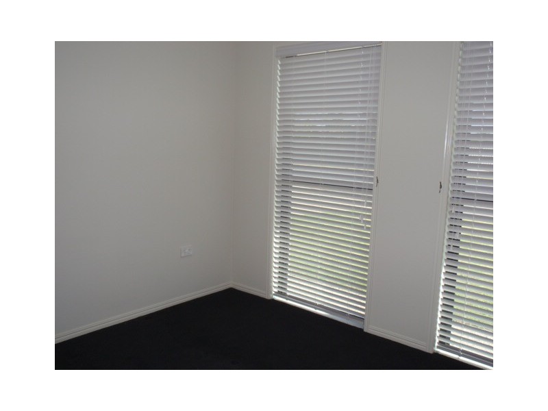 22 Cook Close, Emerald QLD 4720