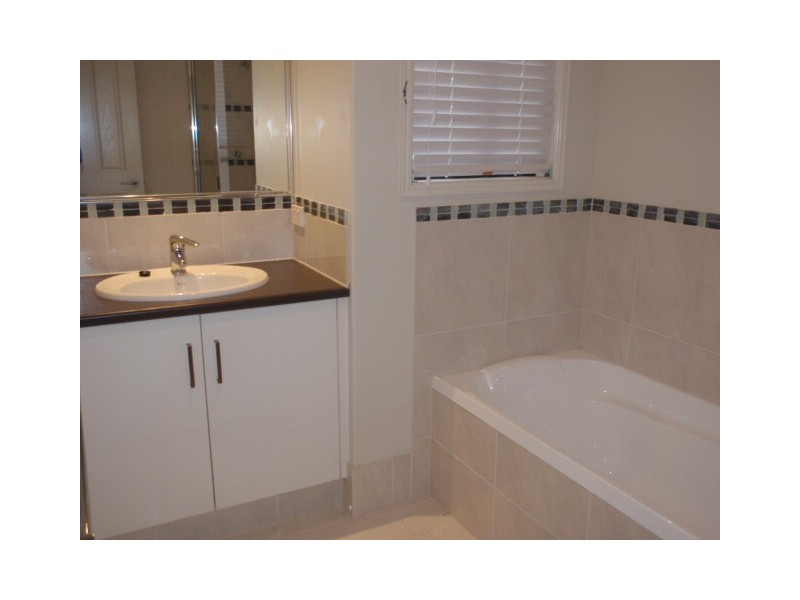 22 Cook Close, Emerald QLD 4720