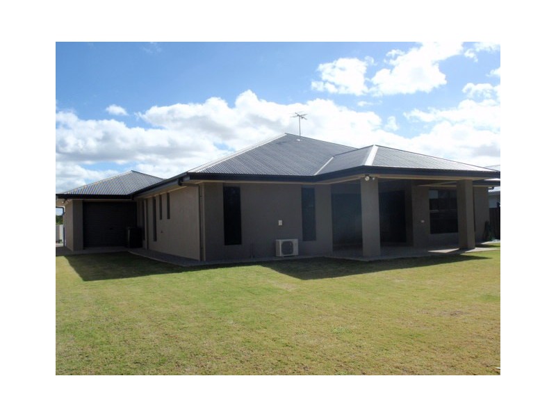 22 Cook Close, Emerald QLD 4720