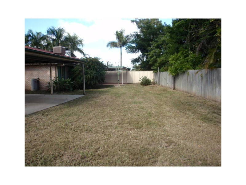 2/12 Kookaburra Court, Emerald QLD 4720