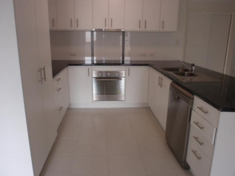 4 Paperbark Place, Emerald QLD 4720