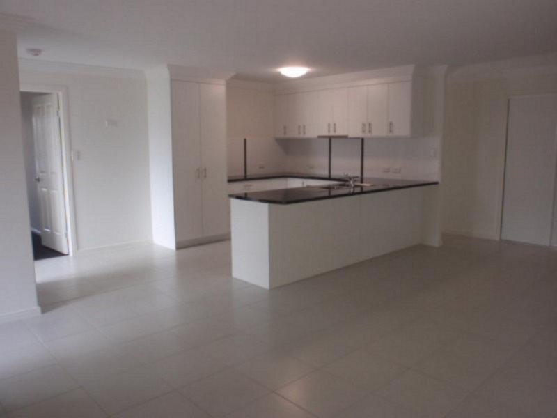 4 Paperbark Place, Emerald QLD 4720