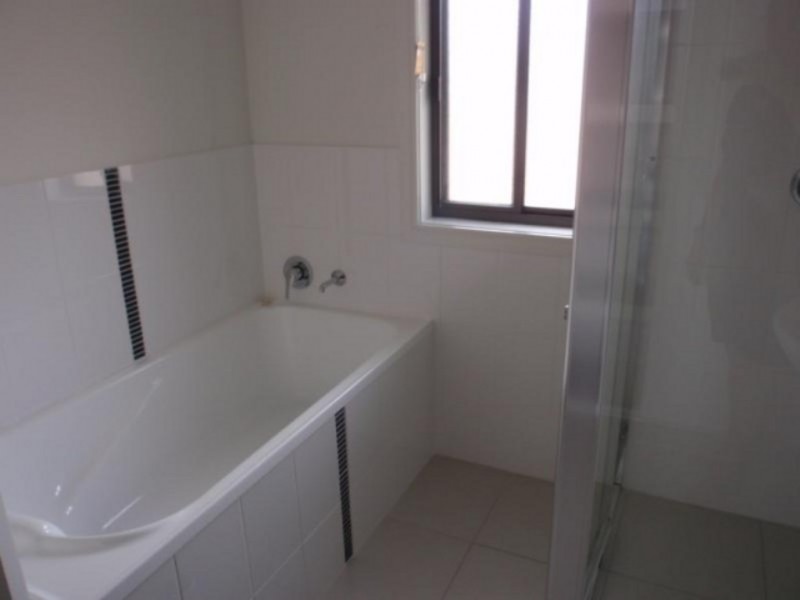 4 Paperbark Place, Emerald QLD 4720