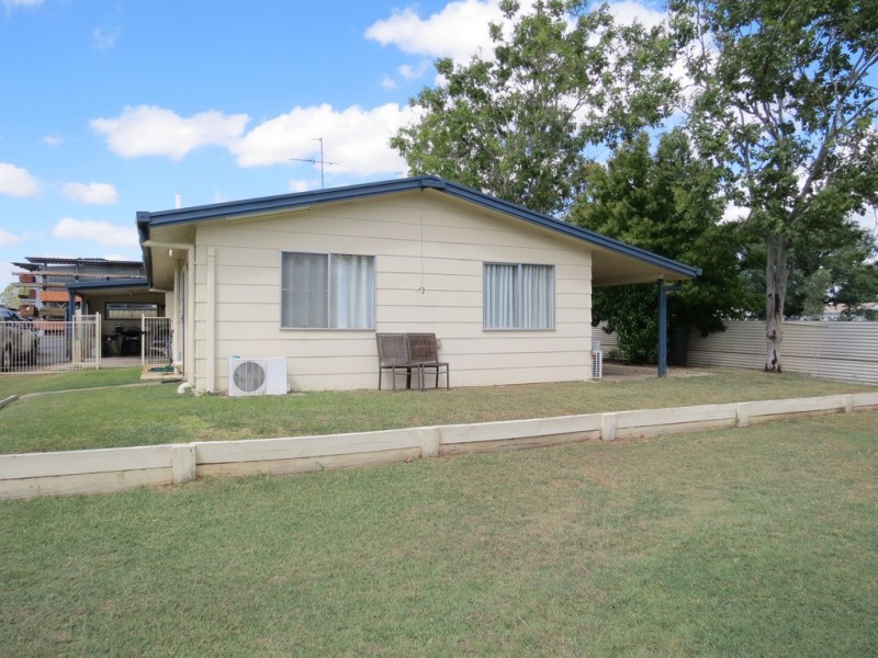 4 Littlefield Street, Blackwater QLD 4717
