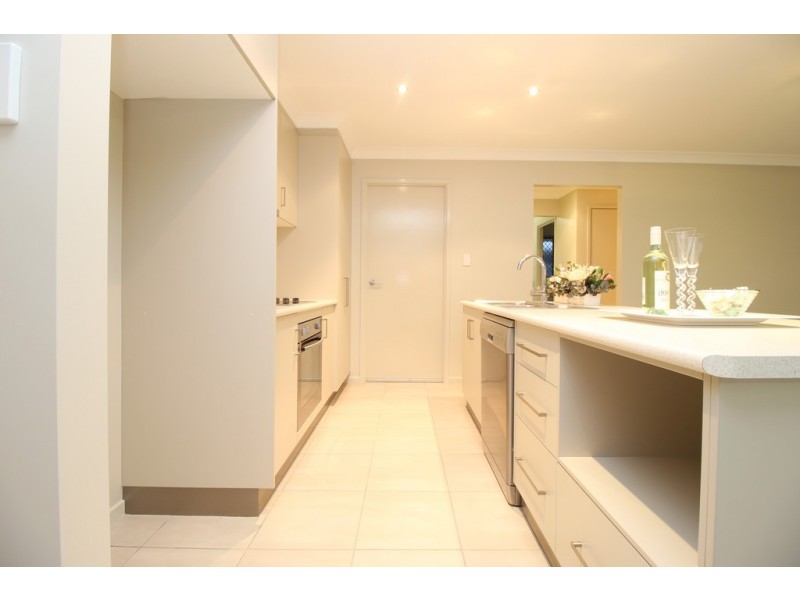 25 Newman Drive, Emerald QLD 4720