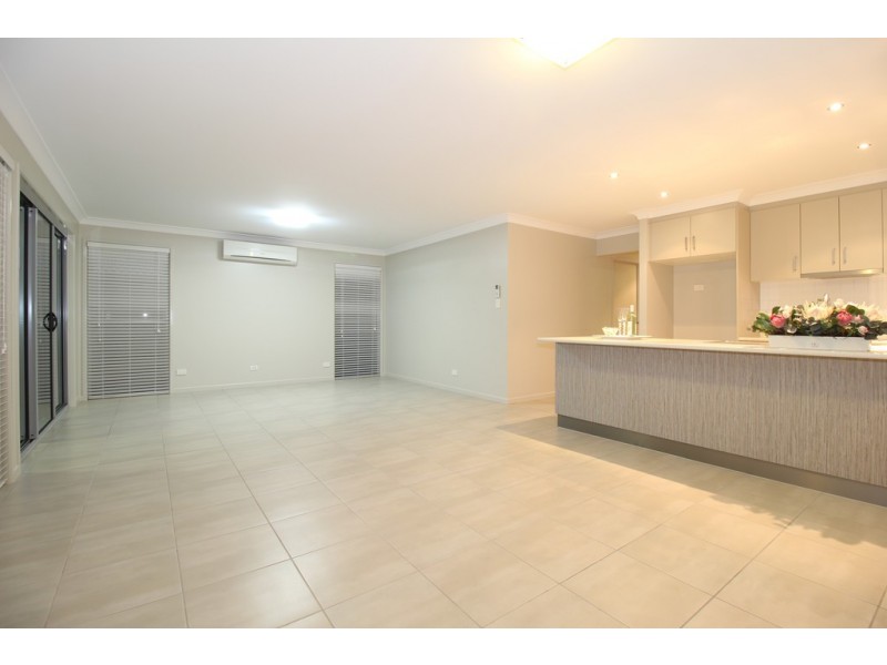 25 Newman Drive, Emerald QLD 4720