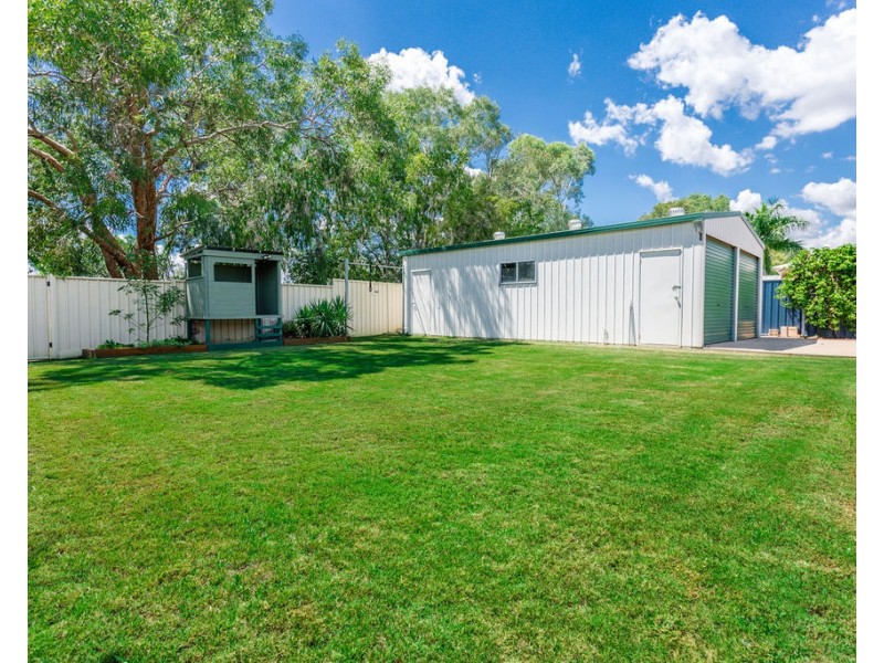 30 Dodd Drive, Emerald QLD 4720