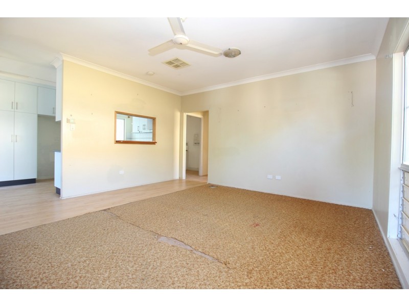 13 Bridgeman Street, Emerald QLD 4720