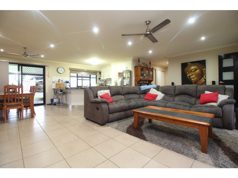 16 Brokenwood Street, Emerald QLD 4720