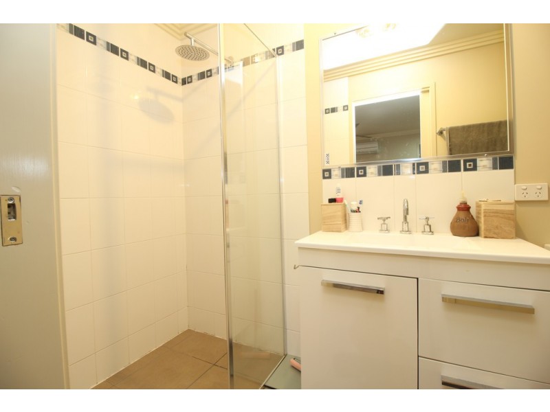 16 Brokenwood Street, Emerald QLD 4720