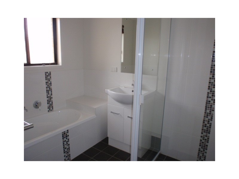 13 Berthun Street, Emerald QLD 4720