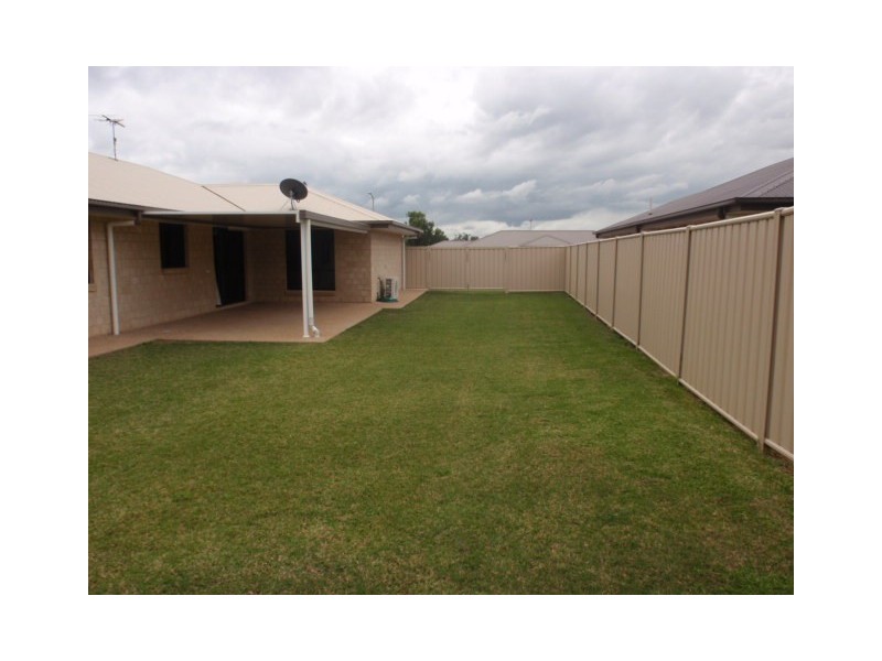 13 Berthun Street, Emerald QLD 4720