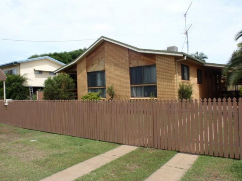 114 Harris Street, Emerald QLD 4720