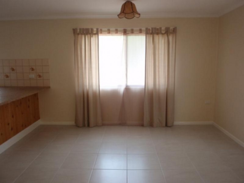 114 Harris Street, Emerald QLD 4720