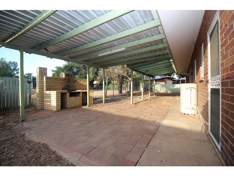 5 Hall Place, Emerald QLD 4720