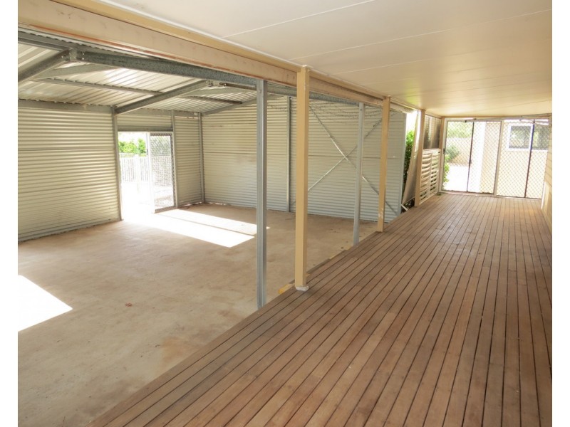 80-82 South Calliope Street, Springsure QLD 4722