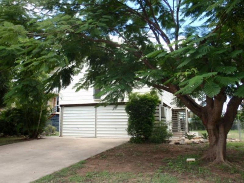 30 Colleen Avenue, Emerald QLD 4720