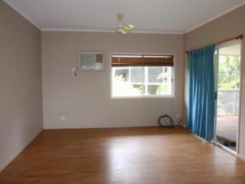 30 Colleen Avenue, Emerald QLD 4720