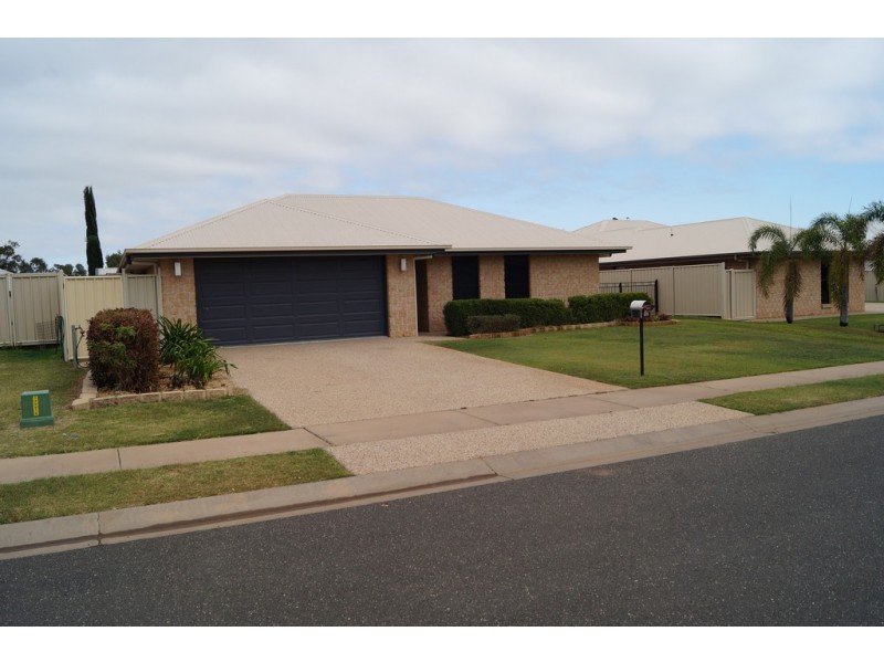 34 Moriarty Street, Emerald QLD 4720
