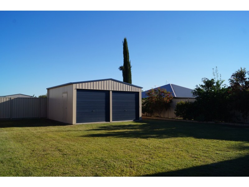 34 Moriarty Street, Emerald QLD 4720