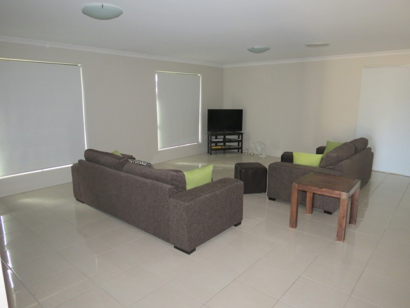 15 Kassidy Drive, Emerald QLD 4720