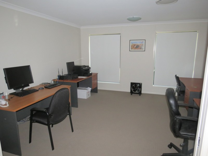 15 Kassidy Drive, Emerald QLD 4720