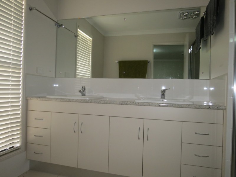 15 Kassidy Drive, Emerald QLD 4720