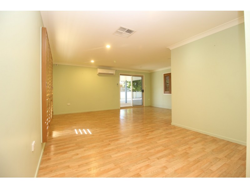 8 Stephanie Court, Emerald QLD 4720
