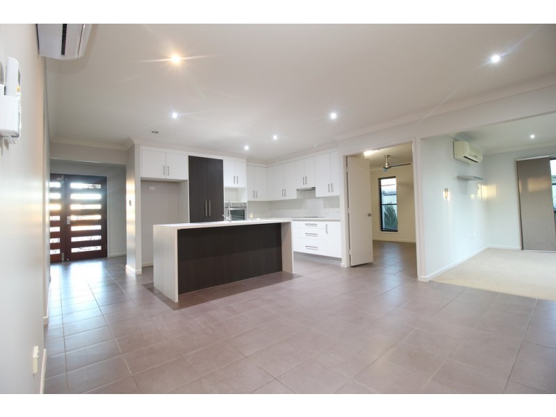 21 Glovar Street, Emerald QLD 4720