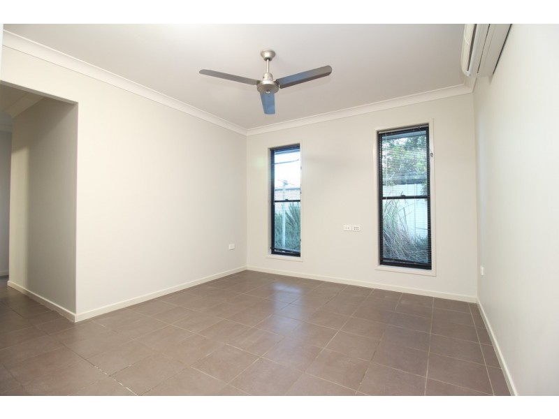 21 Glovar Street, Emerald QLD 4720