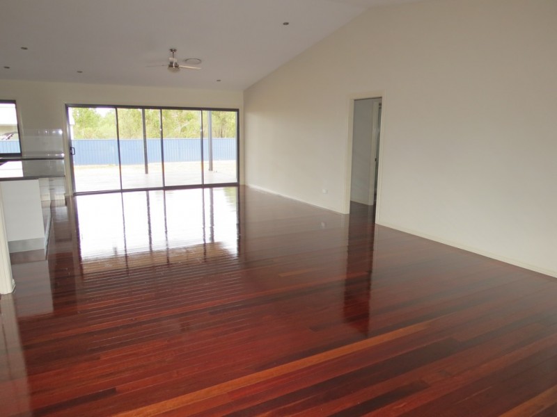 2 Birch Drive, Emerald QLD 4720