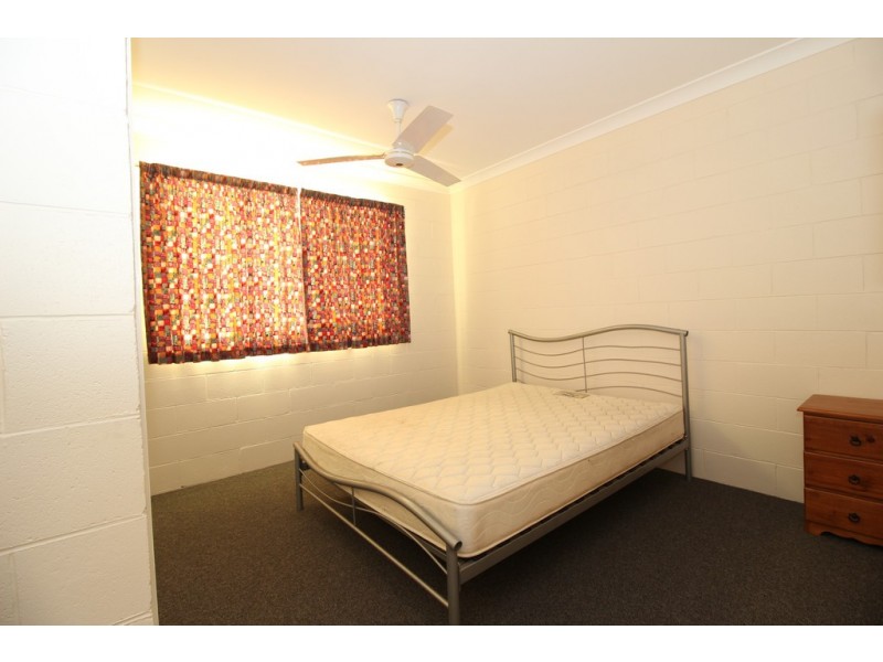 2/18 Diamond Avenue, Emerald QLD 4720