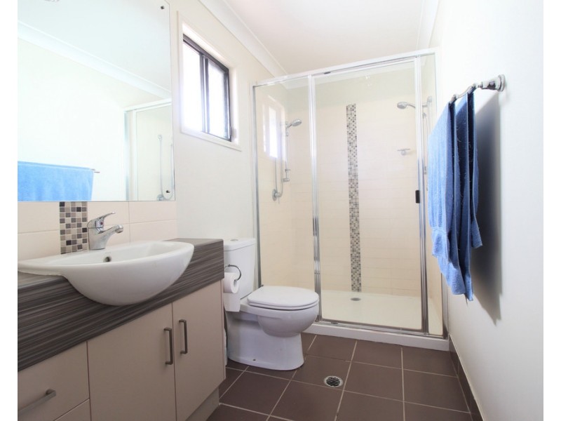 55 White Street, Emerald QLD 4720