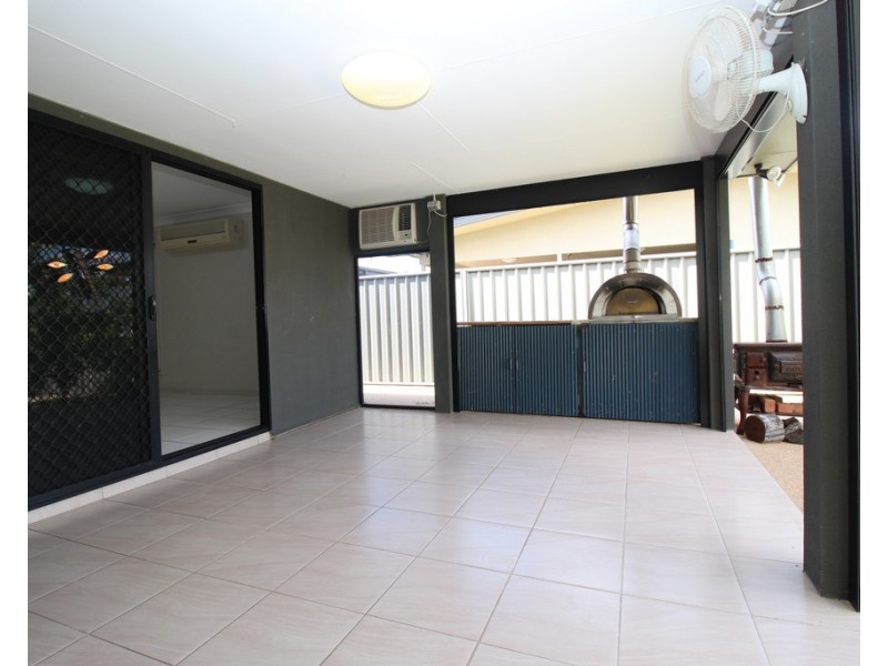 55 White Street, Emerald QLD 4720