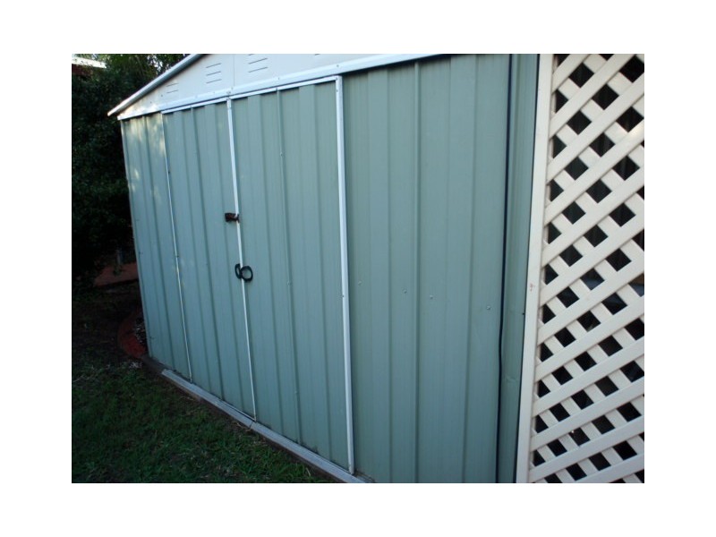 1 Kurrajong Close, Emerald QLD 4720