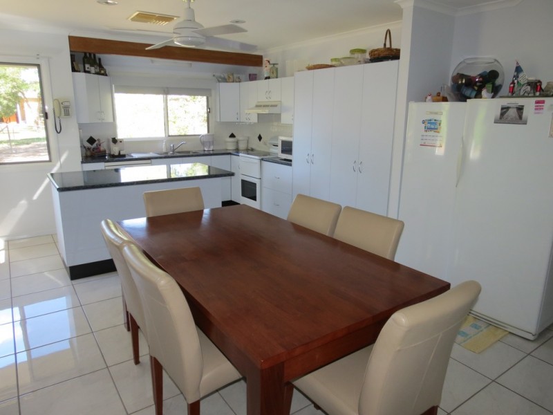 5 Quinn Street, Emerald QLD 4720