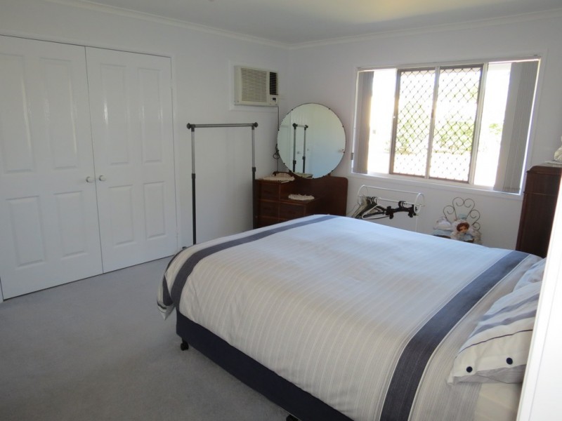 5 Quinn Street, Emerald QLD 4720