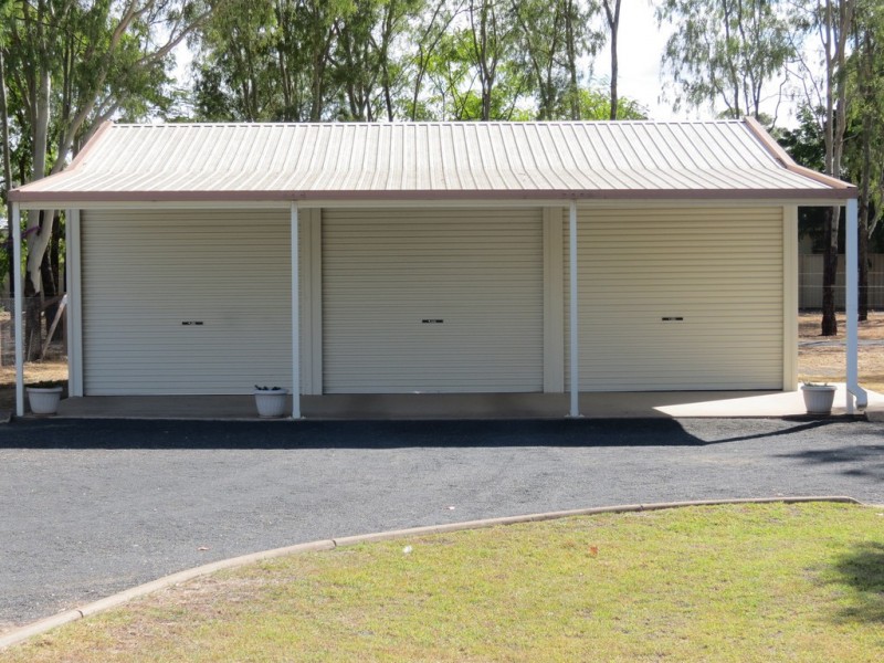 5 Quinn Street, Emerald QLD 4720