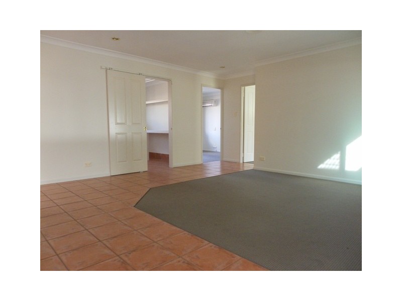 81 Crinum Crescent, Emerald QLD 4720