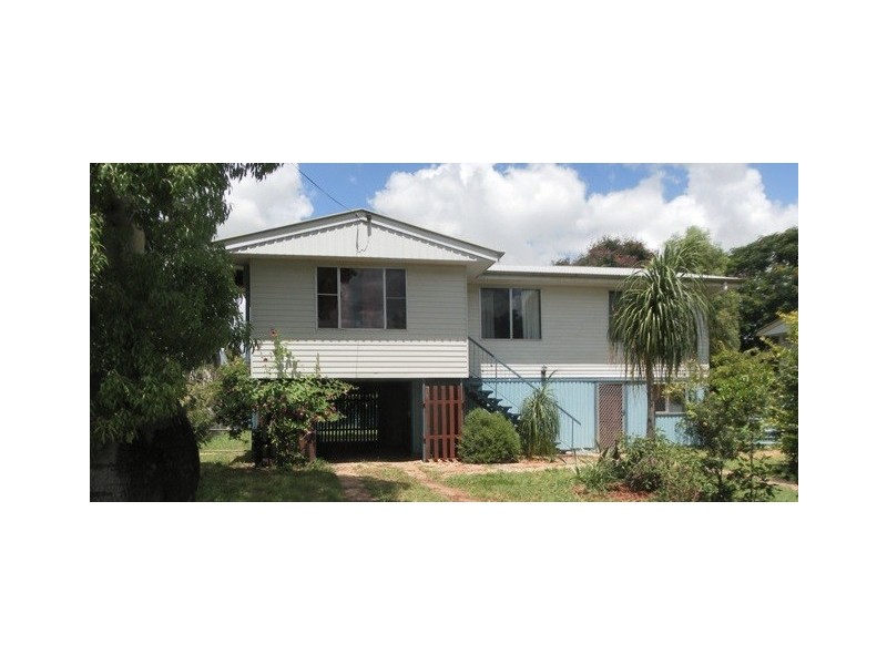 9 Kurrajong Street, Blackwater QLD 4717