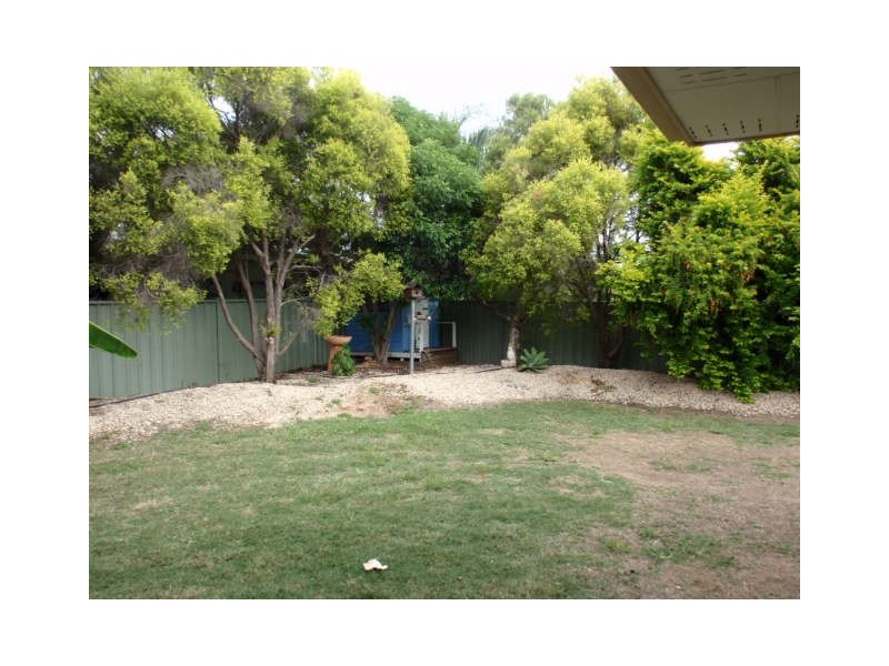 39 Crinum Crescent, Emerald QLD 4720