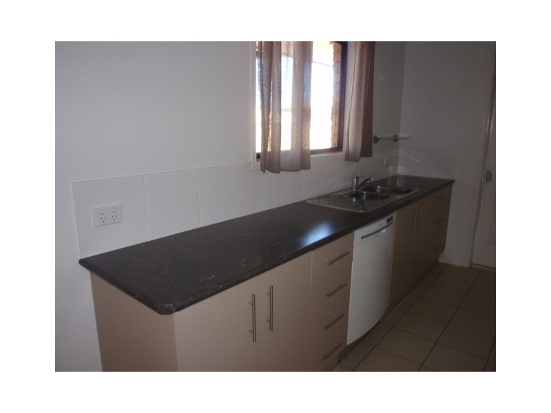 31 Mayfair Drive, Emerald QLD 4720