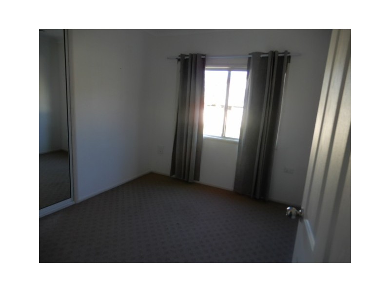 4 Leichhardt Street, Emerald QLD 4720