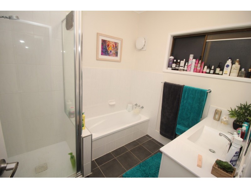 14 Julie Court, Emerald QLD 4720