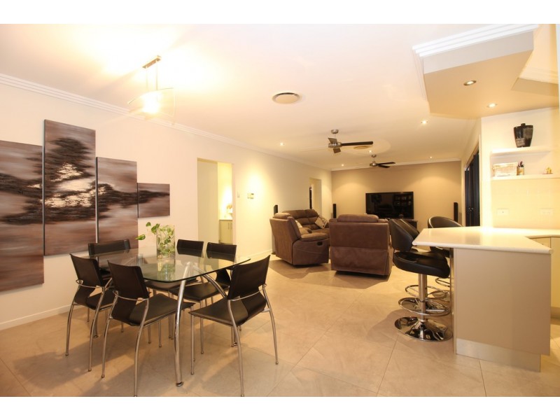 24 Carrington Place, Emerald QLD 4720