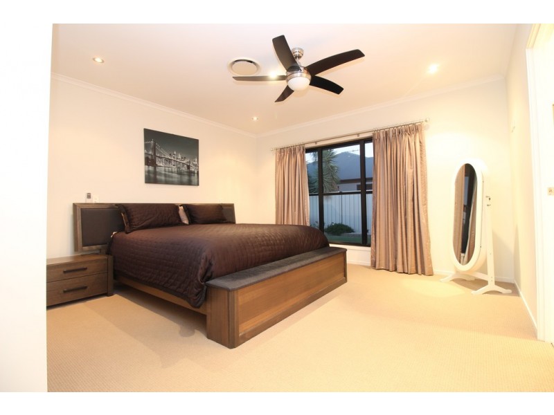 24 Carrington Place, Emerald QLD 4720